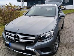 Grau Gebraucht 2018 Mercedes GLC250 SUV | 27.500 € (Etwas zu teuer)