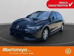 Schwarz Gebraucht 2024 VW Golf VIII R-line Kombi | 38.100 € (Teuer)