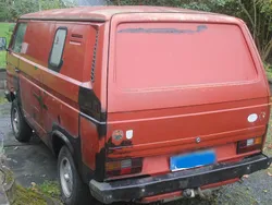 Rot Gebraucht 1984 VW T3 Van | 2.700 €