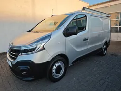 Silber Gebraucht 2021 Renault Trafic Komfort Van | 14.990 € (Etwas zu teuer)