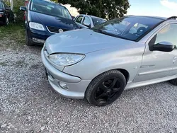 Silber Gebraucht 2004 Peugeot 206 Kombi | 1.699 € (Fairer Preis)