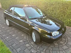 Schwarz Gebraucht 1999 VW Golf Cabriolet Highline Cabrio | 2.490 € (Superpreis)