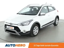 Weiß Gebraucht 2019 Hyundai i20 Active Limousine | 12.020 € (Fairer Preis)