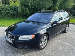 Schwarz Gebraucht 2010 Volvo V70 Momentum Kombi | 1.900 € (Superpreis)