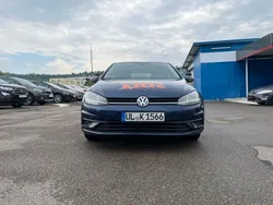 Blau Gebraucht 2017 VW Golf VII Trendline Limousine | 10.999 € (Guter Preis)