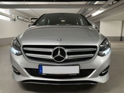 Silber Gebraucht 2016 Mercedes B180 Van / Kleinbus | 10.600 € (Guter Preis)
