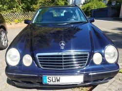 Blau Gebraucht 2001 Mercedes 320 Advantage Kombi | 5.200 €