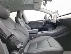 Weiß Gebraucht 2024 Tesla Model Y RWD SUV | 39.000 € (Fairer Preis)