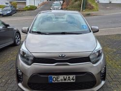 Grau Gebraucht 2017 Kia Picanto Edition 7 Kleinwagen | 7.500 € (Fairer Preis)