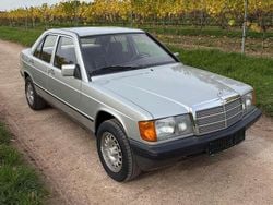 Silber Gebraucht 1983 Mercedes 190 Limousine | 5.990 €