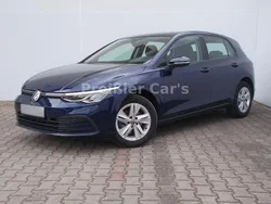 Blau Gebraucht 2021 VW Golf VIII Life Limousine | 18.850 € (Fairer Preis)