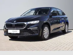 Black magic perleffekt Gebraucht 2024 Skoda Scala Essence Kleinwagen | 25.990 € (Teuer)