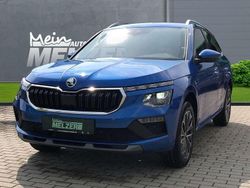 Raceblau Neu 2025 Skoda Kamiq Tour SUV | 29.480 € (Teuer)