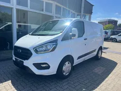 Weiß Gebraucht 2019 Ford Transit Custom Trend Van / Kleinbus | 16.500 € (Superpreis)