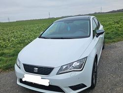 Weiß Gebraucht 2016 Seat Leon Style Limousine | 10.990 € (Fairer Preis)