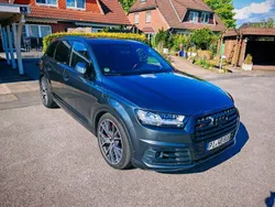 Grau Gebraucht 2018 Audi SQ7 Ambiente SUV | 47.500 € (Teuer)