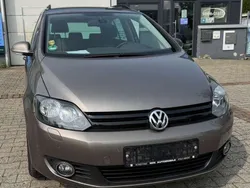 Grau Gebraucht 2013 VW Golf VII Comfortline Limousine | 9.650 € (Fairer Preis)