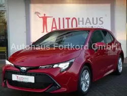 (3u5) karmina rot metallic Gebraucht 2024 Toyota Corolla Hybrid Edition Limousine | 29.590 € (Teuer)
