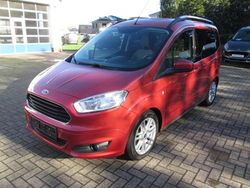Rot Gebraucht 2014 Ford Tourneo Courier Titanium Van / Kleinbus | 9.900 € (Fairer Preis)