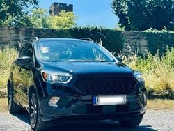 Schwarz Gebraucht 2017 Ford Kuga ST-Line SUV | 14.599 € (Fairer Preis)