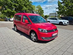 Rot Gebraucht 2014 VW Caddy Maxi Comfortline Van / Kleinbus | 12.499 € (Guter Preis)