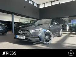 Schwarz Gebraucht 2025 Mercedes CLA220 Night Limousine | 55.400 €