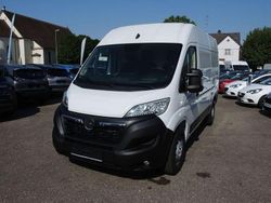 Weiß Gebraucht 2023 Opel Movano Selection Van | 31.700 € (Teuer)