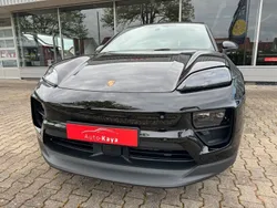 Schwarz Neu 2025 Porsche Macan 4 Electric SUV | 95.950 € (Superpreis)