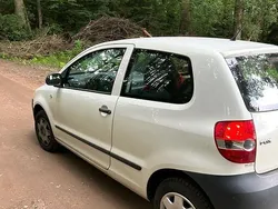 Weiß Gebraucht 2007 VW Fox Kleinwagen | 1.300 € (Guter Preis)