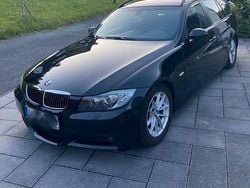 Schwarz Gebraucht 2007 BMW 318 Kombi | 4.350 €