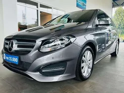 Mountaingrau met. Gebraucht 2017 Mercedes B180 Van / Kleinbus | 17.870 € (Guter Preis)