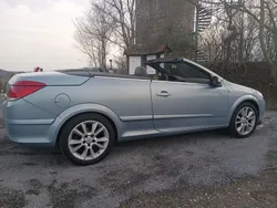 Blau Gebraucht 2007 Opel Astra Cabriolet Cabrio | 5.850 € (Fairer Preis)