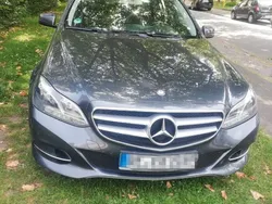 Grau Gebraucht 2015 Mercedes E200 Avantgarde Limousine | 20.000 € (Fairer Preis)
