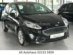 Schwarz Gebraucht 2018 Ford Fiesta Titanium Kleinwagen | 9.850 € (Fairer Preis)