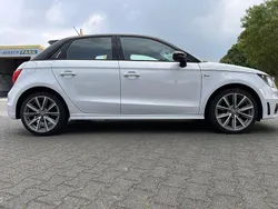 Weiß Gebraucht 2014 Audi A1 Sportback S-Line Kleinwagen | 11.699 € (Fairer Preis)