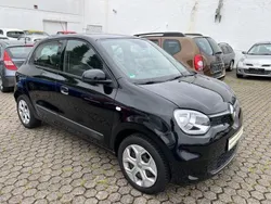Schwarz Gebraucht 2021 Renault Twingo SE Kleinwagen | 8.990 € (Fairer Preis)