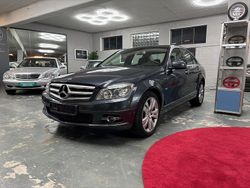 Grau Gebraucht 2011 Mercedes C180 Avantgarde Limousine | 6.999 €