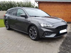Grau Gebraucht 2018 Ford Focus Active Kombi | 13.500 € (Guter Preis)