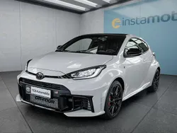 Weiß Neu 2024 Toyota Yaris Kleinwagen | 51.199 € (Etwas zu teuer)