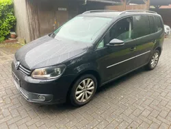 Schwarz Gebraucht 2014 VW Touran Highline Van / Kleinbus | 5.900 €