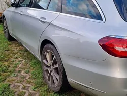 Silber Gebraucht 2017 Mercedes E220 Exclusive Kombi | 19.850 € (Guter Preis)