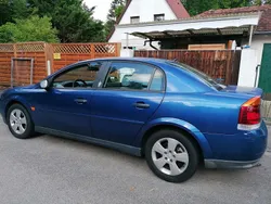 Blau Gebraucht 2002 Opel Vectra Limousine | 2.800 € (Teuer)
