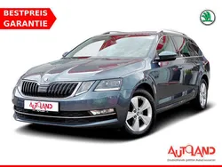 Grau Gebraucht 2019 Skoda Octavia Style Kombi | 20.490 €