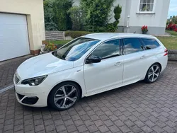 Weiß Gebraucht 2016 Peugeot 308 GT-line Kombi | 9.499 €