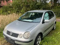 Silber Gebraucht 2003 VW Polo Kleinwagen | 2.000 €