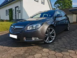 Grau Gebraucht 2009 Opel Insignia Sport Kombi | 9.000 € (Teuer)