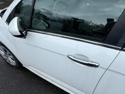 Weiß Gebraucht 2015 Citroën C3 Exclusive Kleinwagen | 4.300 € (Guter Preis)