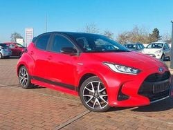 Rot Gebraucht 2020 Toyota Yaris Hybrid Edition Limousine | 16.990 € (Fairer Preis)