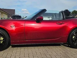 Rot Gebraucht 2018 Mazda MX5 Sports-Line Cabrio | 19.400 € (Guter Preis)