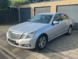 Silber Gebraucht 2009 Mercedes E220 Elegance Limousine | 12.700 € (Etwas zu teuer)
